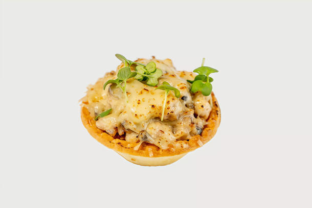 Киш с курицей и грибами