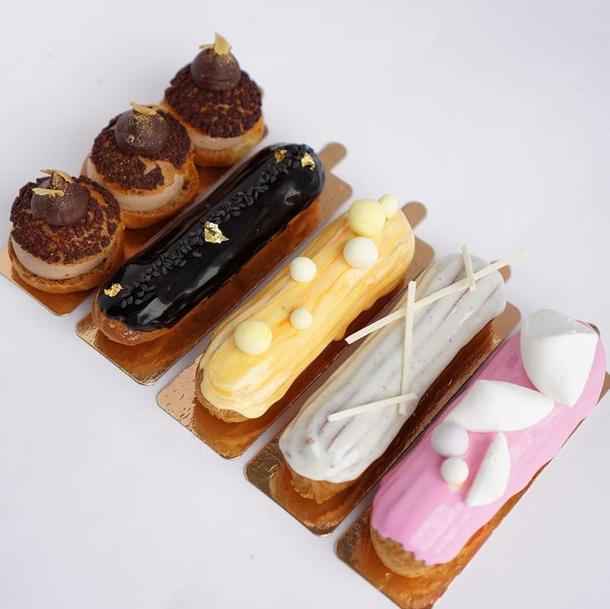 Эклер с кремом Эклер с кремом