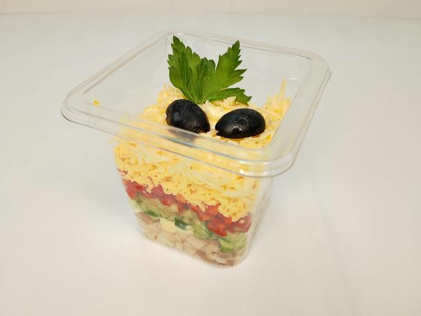 Салат с бужениной в стакане Салат с бужениной в стакане