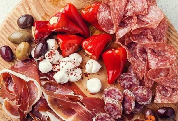 Мясное ассорти