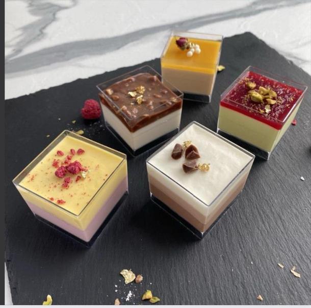 Муссовый мини-трайфл, вкус на выбор: Три шоколада, Экзотик, Карамельный апельсин, Nuts, Фисташка-малина