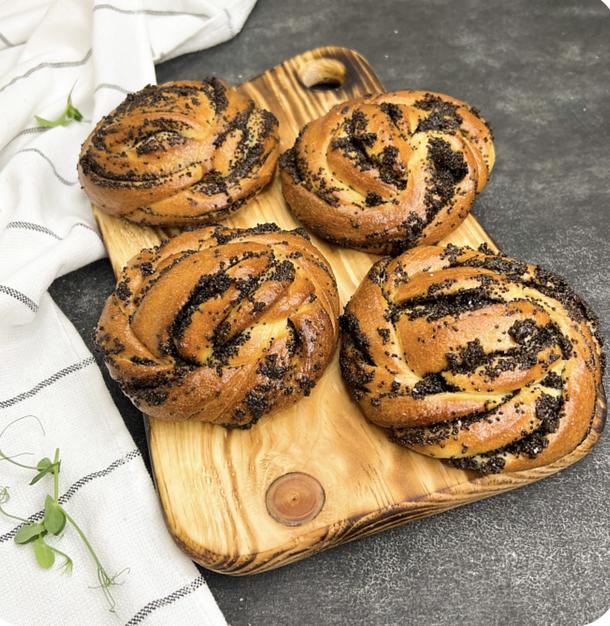 Витушка с маком