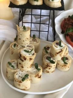 Микс блинных рулетиков Микс блинных рулетиков