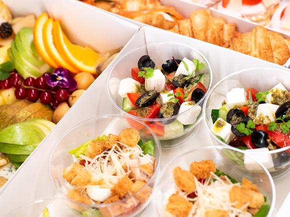 Легкий фуршет на 50 человек в Екатеринбурге