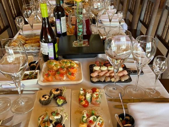 Праздничное супер-меню с бургерами на 50 персон в Екатеринбурге