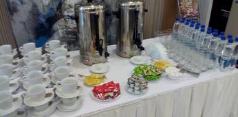 Кофе-брейк с обслуживанием стандарт на 30 персон