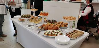 Сытный фуршет на 20 персон